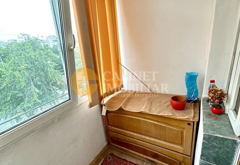 2 Camere Decomandat Prima Statie Nicolina 2 - Bloc 1984 - Poză 5