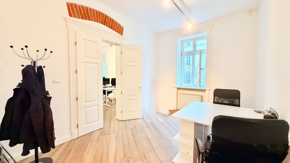 Spațiu Birou - Imobil istoric complet renovat - Poză 13