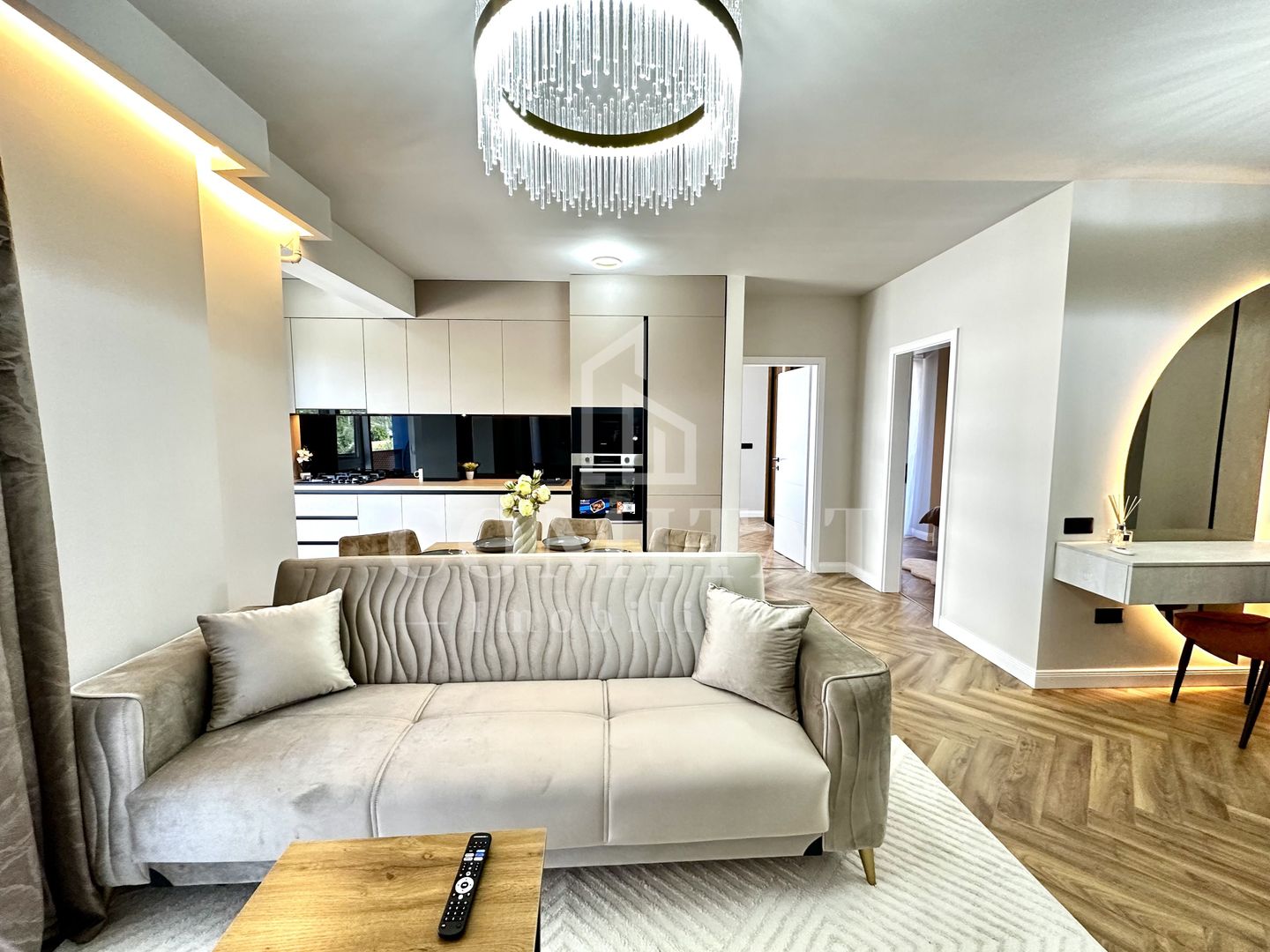 Apartament ultrafinisat | Etaj intermediar | Zona Str Tineretului - Poză 6
