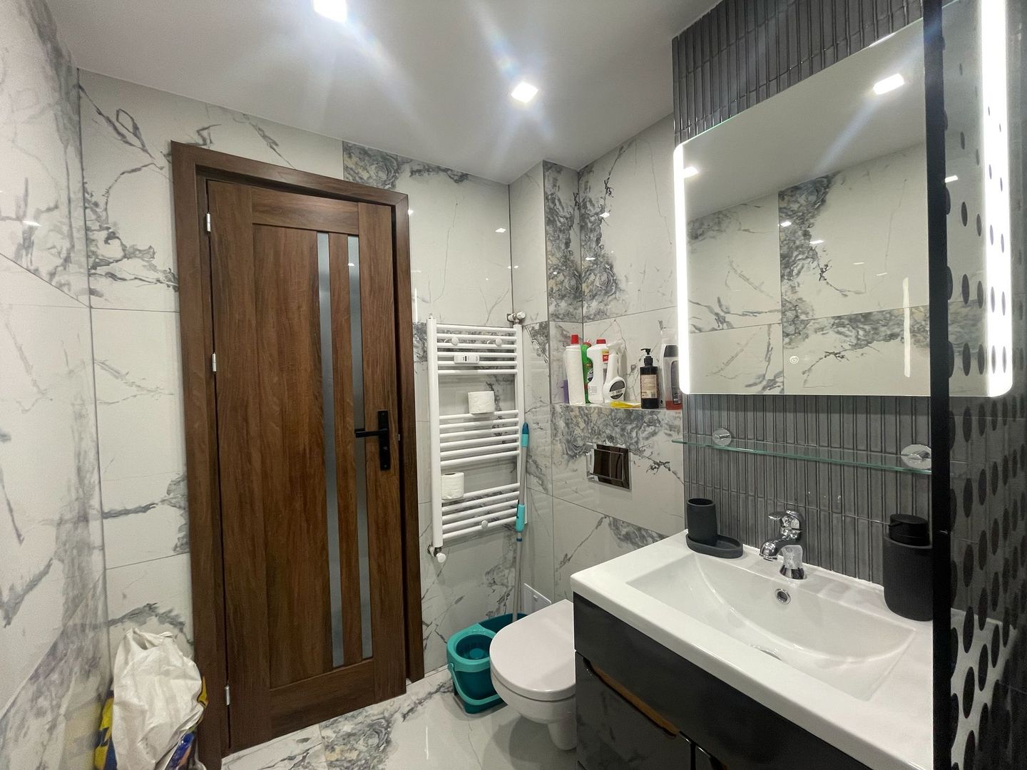 APARTAMENT MODERN | COMPLET MOBILAT SI UTILAT| 2 CAMERE | RADAUTI - Poză 22