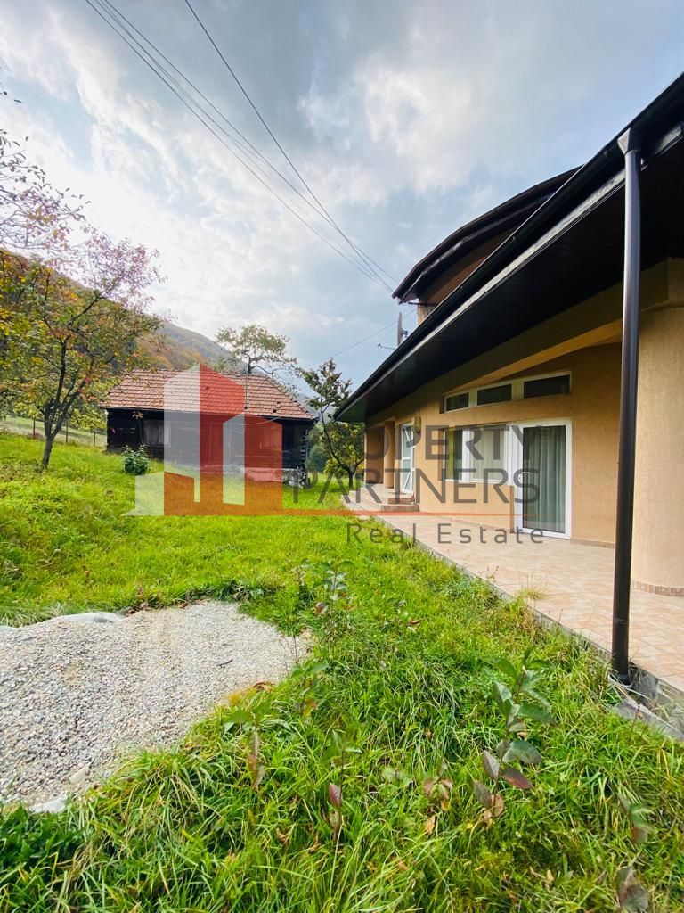 Casa + teren 1700 mp langa Padure Bran/ Predelut - Poză 11