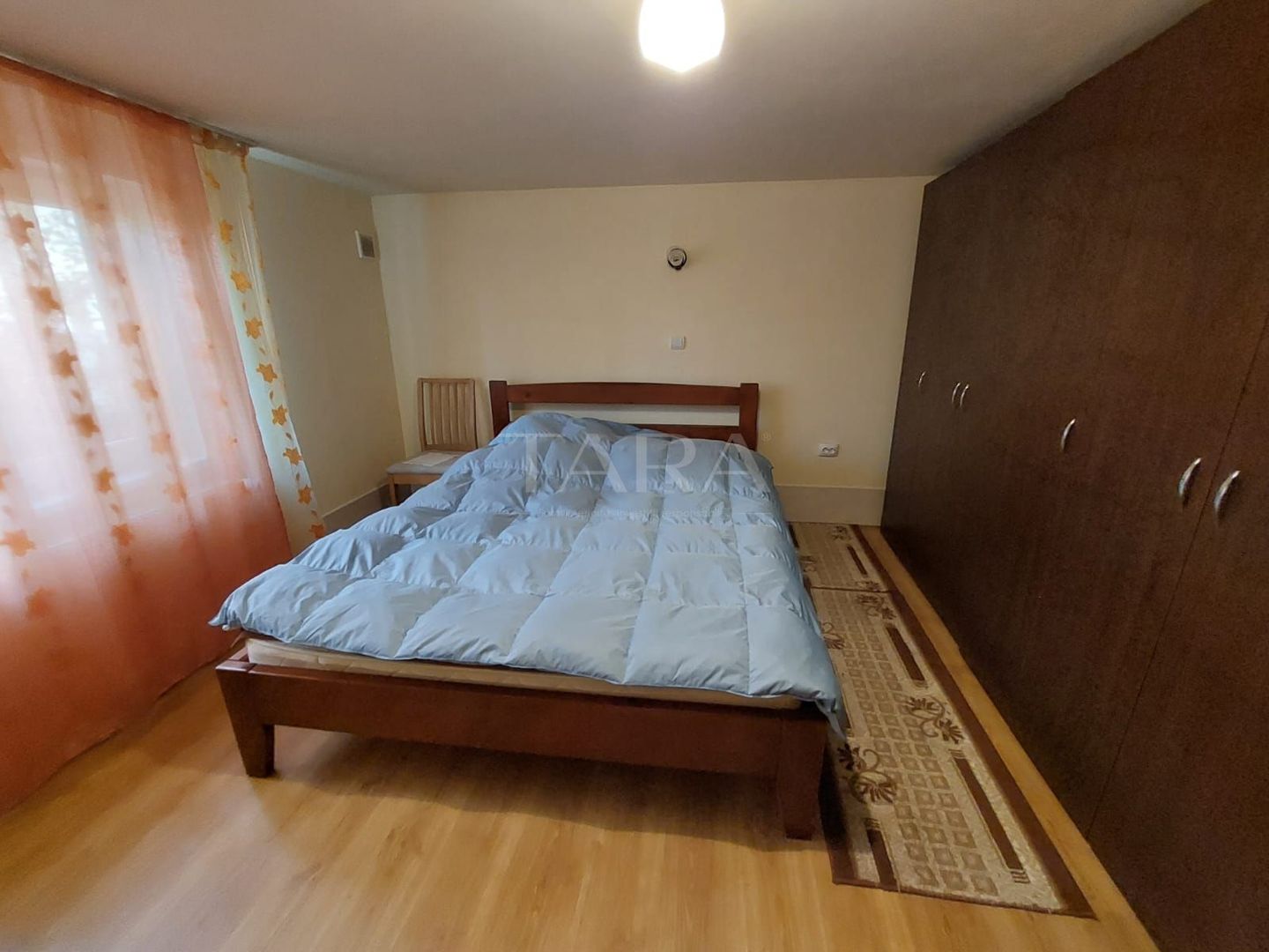 Casă cu potențial în Gruia – 4 camere, pod generos, zonă liniștită! - Poză 4