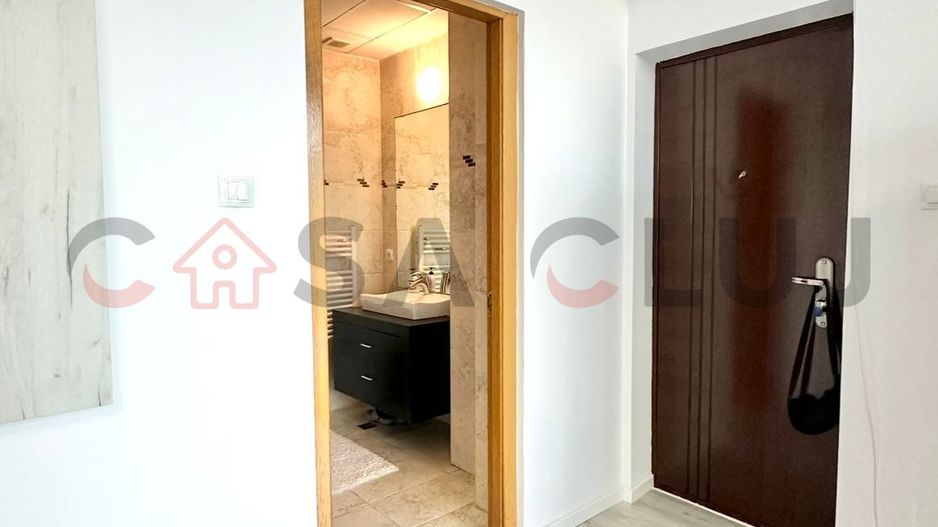 3 camere , etaj intermediar, Piața 1 mai! - Poză 9