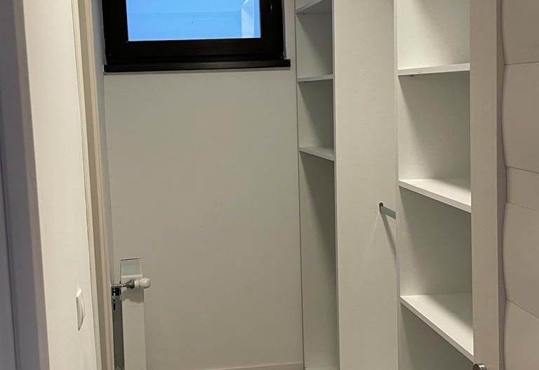 Vilă modernă 6 camere în Băneasa – Henri Coandă, curte proprie, dispon - Poză 7