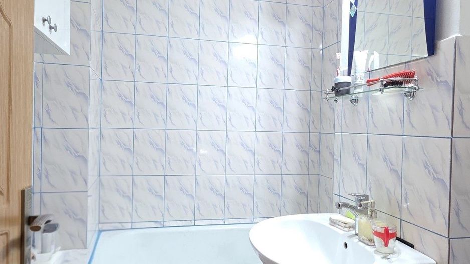 Apartament cu 2 camere, ETAJ 3, mobilat și utilat, VASLUI - zona NORD; - Poză 6