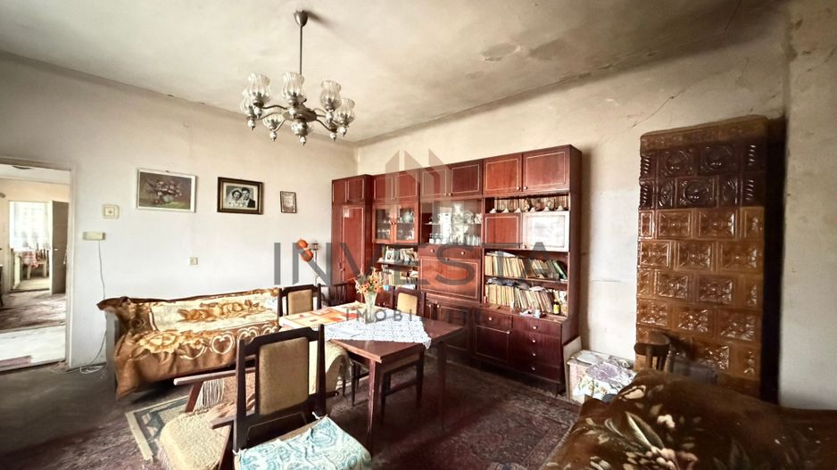 Casa de 115 mp utili pe un teren de 800 mp, zona zona Andrei Muresanu! - Poză 2