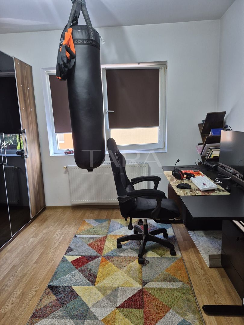 Apartament cu 3 camere, parcare inclusă, zona Eroilor. - Poză 6