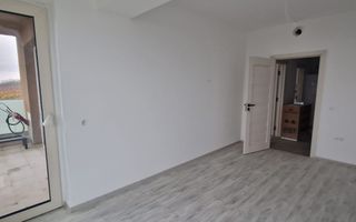 Apartament 3 camere MUTARE IMEDIATA 80 mp Copou 150000 euro - Poză 2