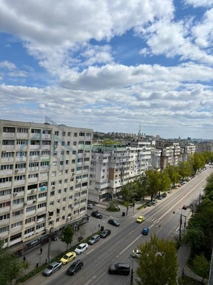 Apartament cu 3 camere, decomandat, situat pe Bulevardul Alexandru cel Bun, Iași - Poză 3