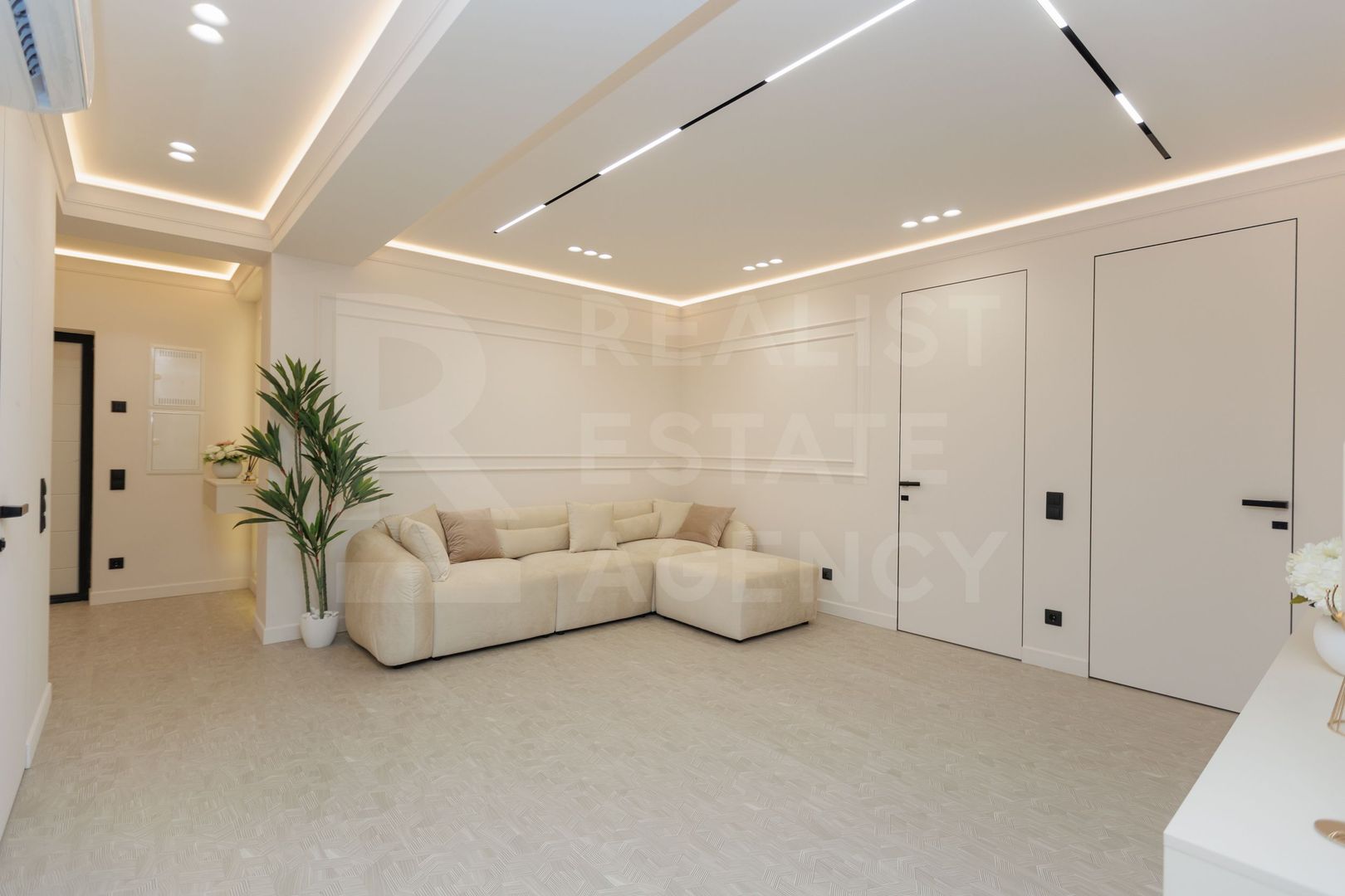 Vânzare, apartament, 3 camere, strada Alba Iulia, Buiucani - Poză 1