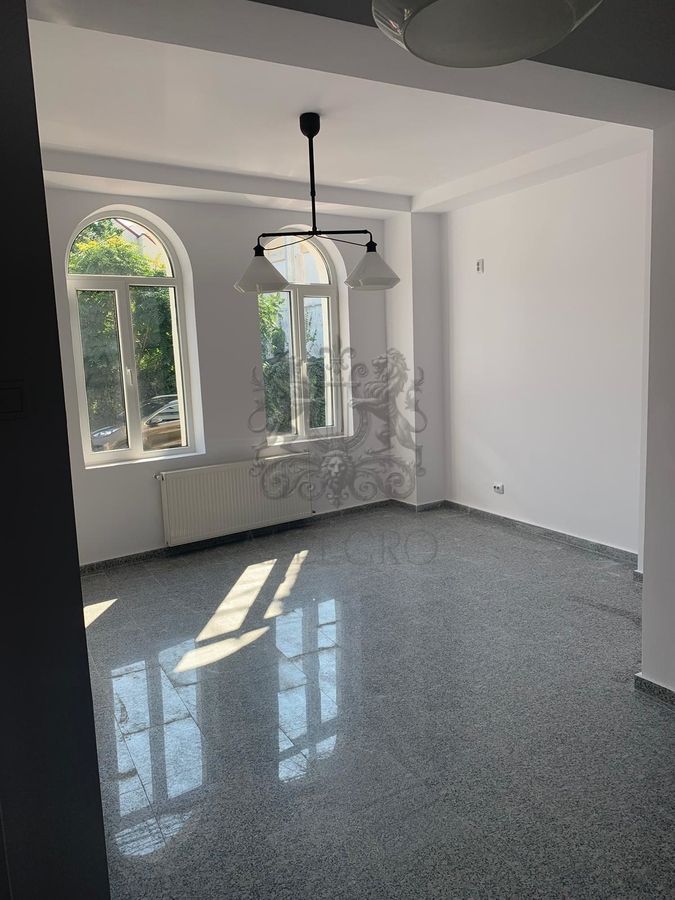 Casa Individuala | Vasile Lascar - Eminescu | 355 mp utili | 9 Camere - Poză 2