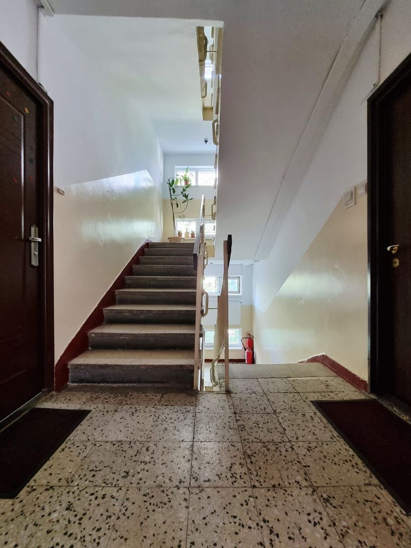 MILITARI LUJERULUI METROU 2 Camere Etaj 2din4 Bloc Reabilitat Termic - Poză 17