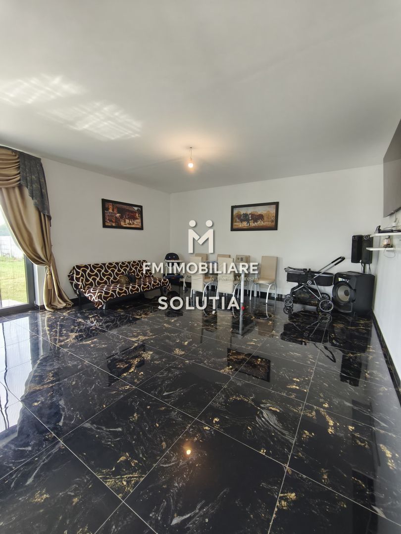 Casă spațioasă de vânzare – P+M | 5 camere | 255 mp construiți - Poză 1