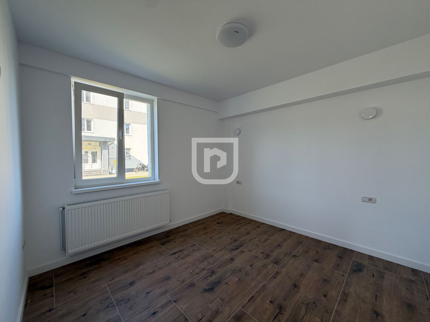 Apartament 3 camere parter | de inchiriat | Arinis - Poză 2