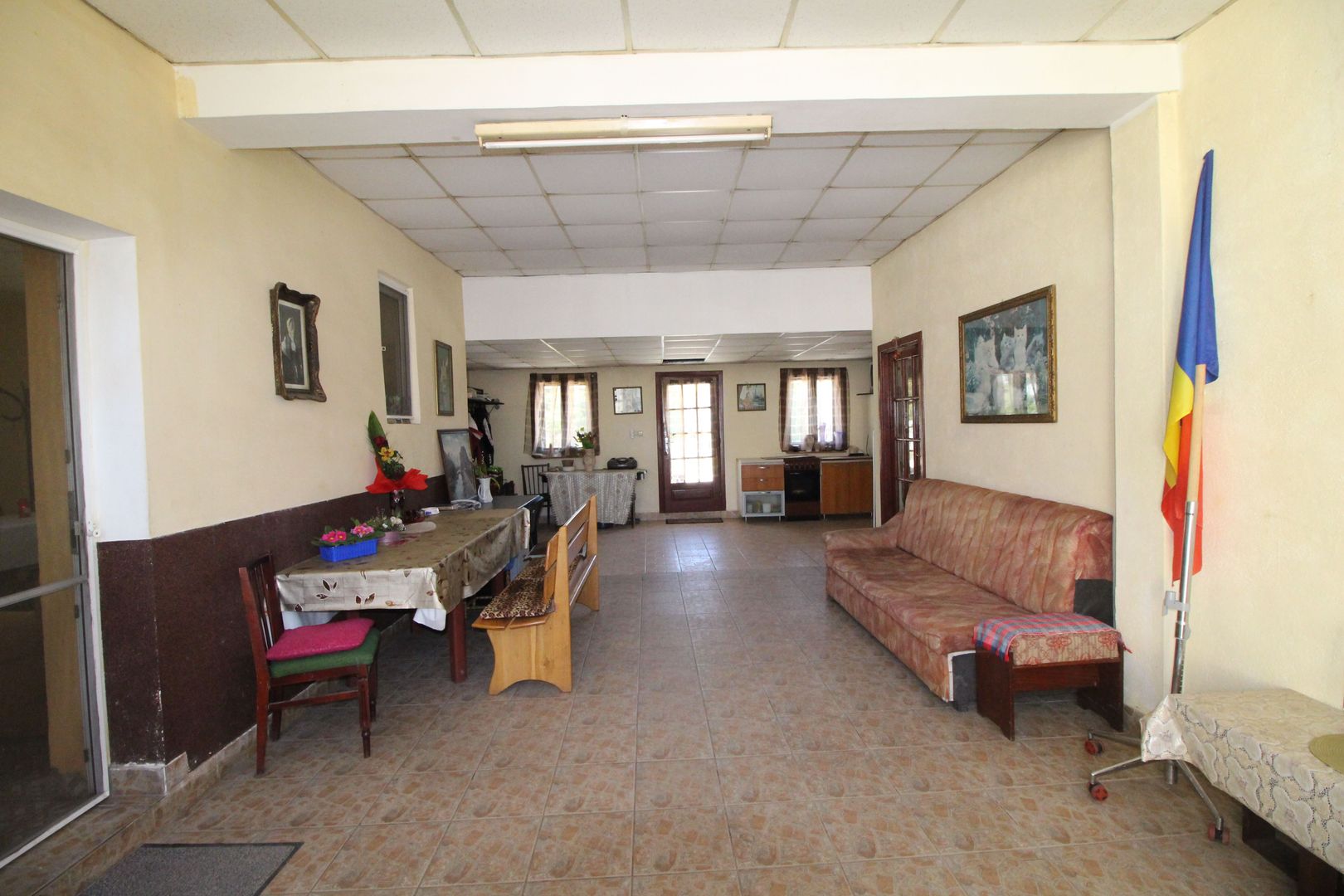 CASA CU TEREN GENEROS - Poză 14