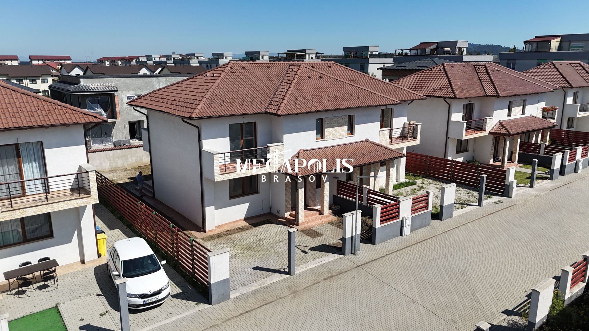 Intrarea in Sanpetru / Cartier Privat / Credit - Poză 21
