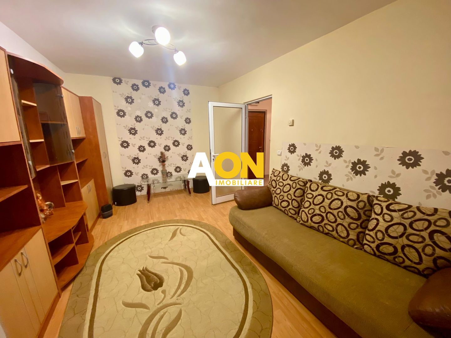 Apartament 2 Camere, Complet Mobilat,  Loc de Parcare, Cetate - Poză 1
