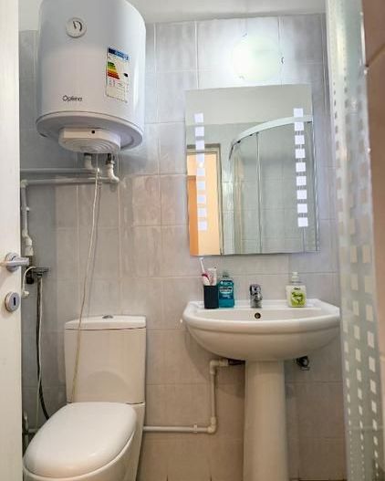 Vanzare Apartament 2 Camere –  București Mall Vitan – Construcție 2001 - Poză 6