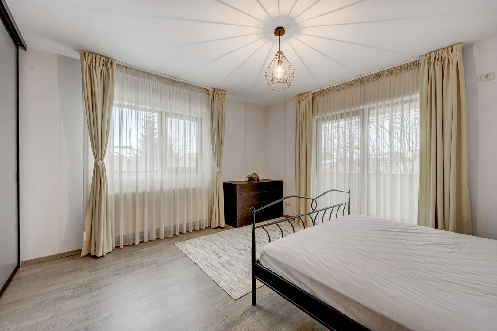 Vila de vanzare in Otopeni-central, zona linistita-Comision 0% - Poză 13