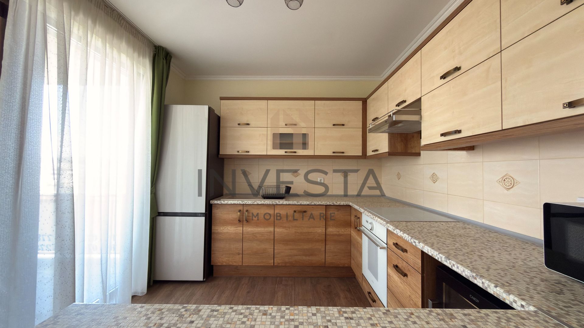 Apartament cu 3 camere, etaj intermediar, parcare, langa Iulius Mall - Poză 3