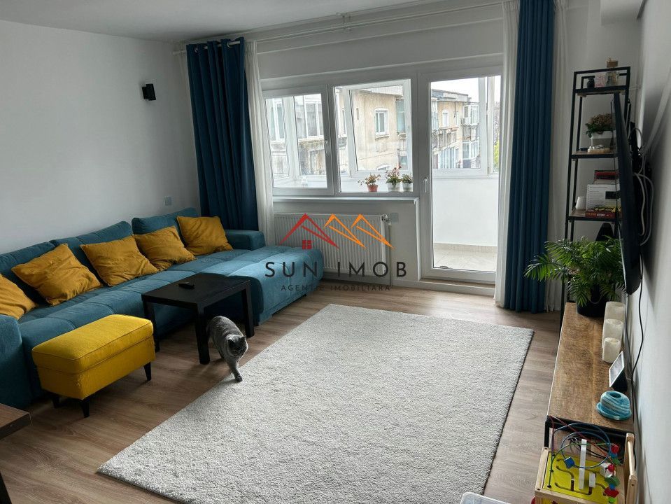 Apartament 4 camere, decomandat, 101 mp, CT, recent renovat, Decebal - Poză 1