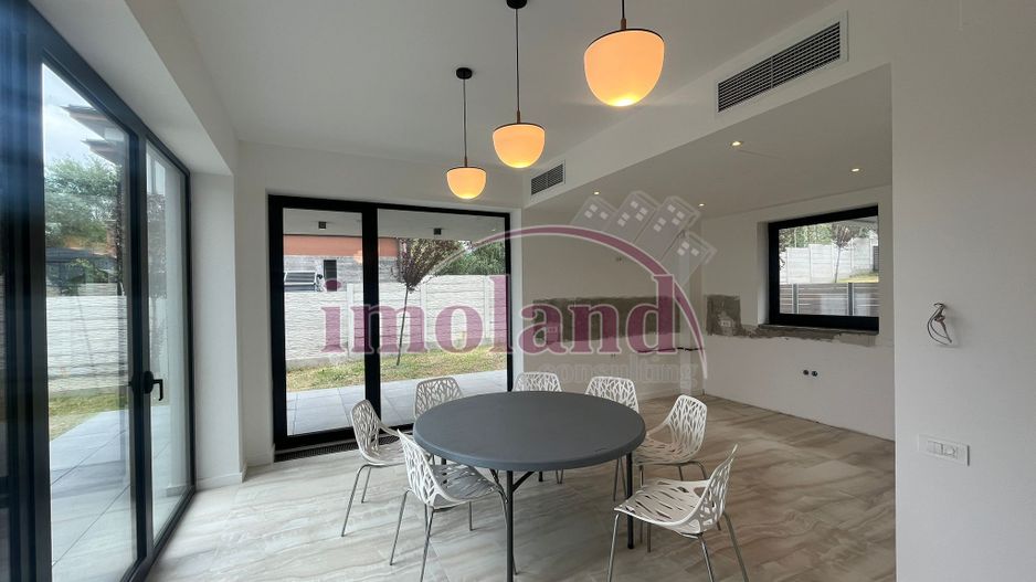 Vila superba - 5 camere - Laguna albastra-Corbeanca - Poză 2