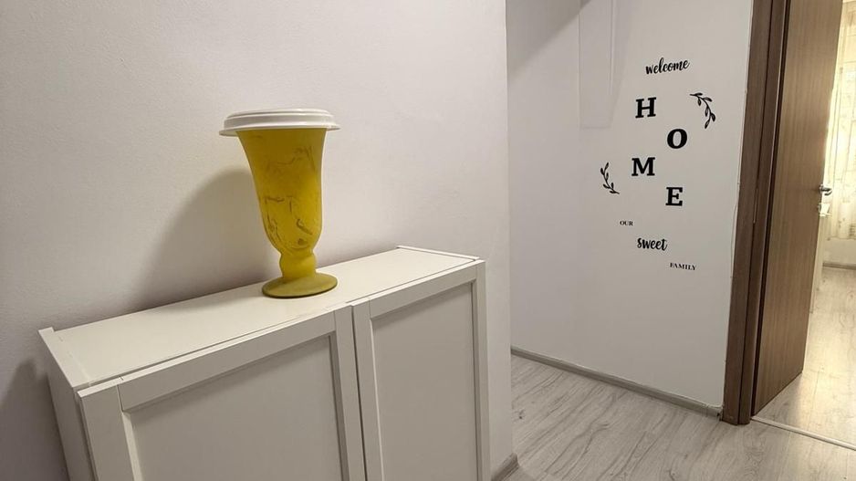 Închiriere Apartament cu 2 camere, decomandat,2 min metrou 1 Decembrie 1918 - Poză 8