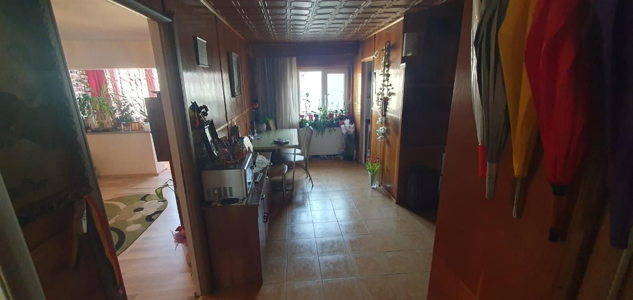Apartament 3 camere2 bai 2 balcoane Centrala proprie. - Poză 7