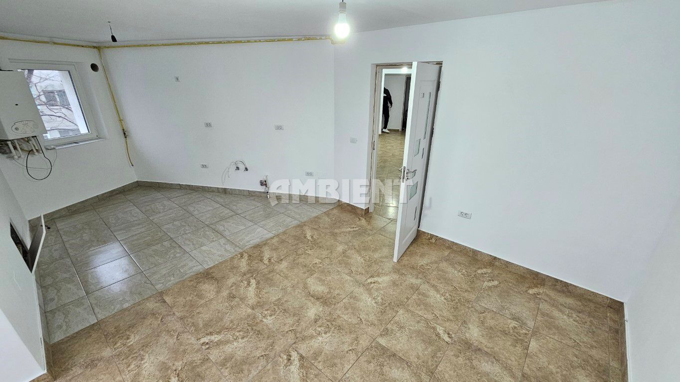 Apartament cu 3 camere, etaj 3, renovat 2023, zona CONFECȚII; - Poză 3