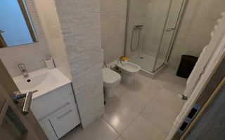 2 camere Stefan Cel MAre ( bloc reabilitat ) - Poză 3