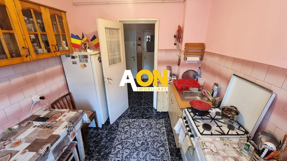 Apartament 3 Camere Decomandat, Etaj 3, Cetate - Poză 4