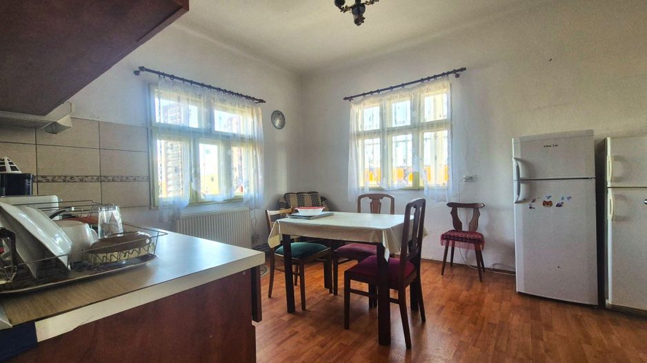 Exclusivitate- Casă rustică de închiriat în Fundata – Priveliște spectaculoasă - Poză 10