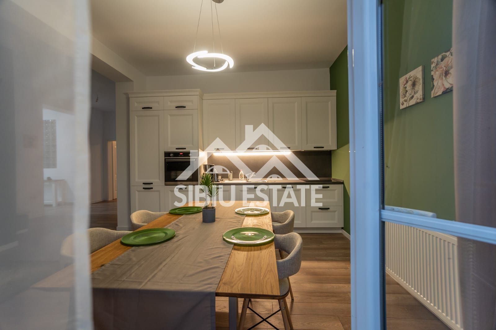 Apartament de inchiriat 3 camere cu grădină-Zona Calea Cisnadiei - Poză 10