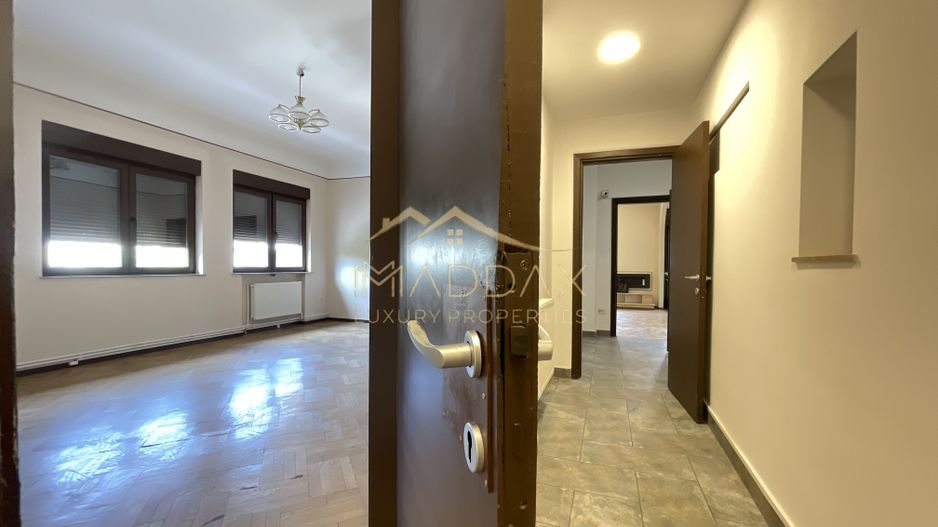 Resedinta interbelica premium **5 camere**252 MP***//Lascar Catargiu - Poză 5