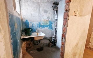 Boxa cu 2 camere in Cetate - Poză 4