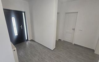 Casa Individuala pe un singur nivel cu 2200 mp de curte, in Săcel - Poză 6