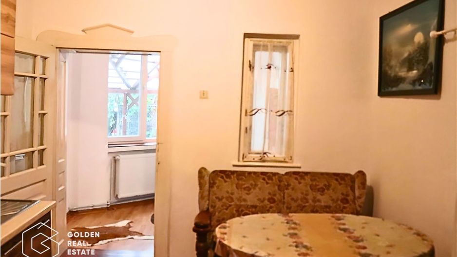 Casa in centrul localitatii Galsa - LINISTE LA TINE ACASA - COMISION ZERO - Poză 3
