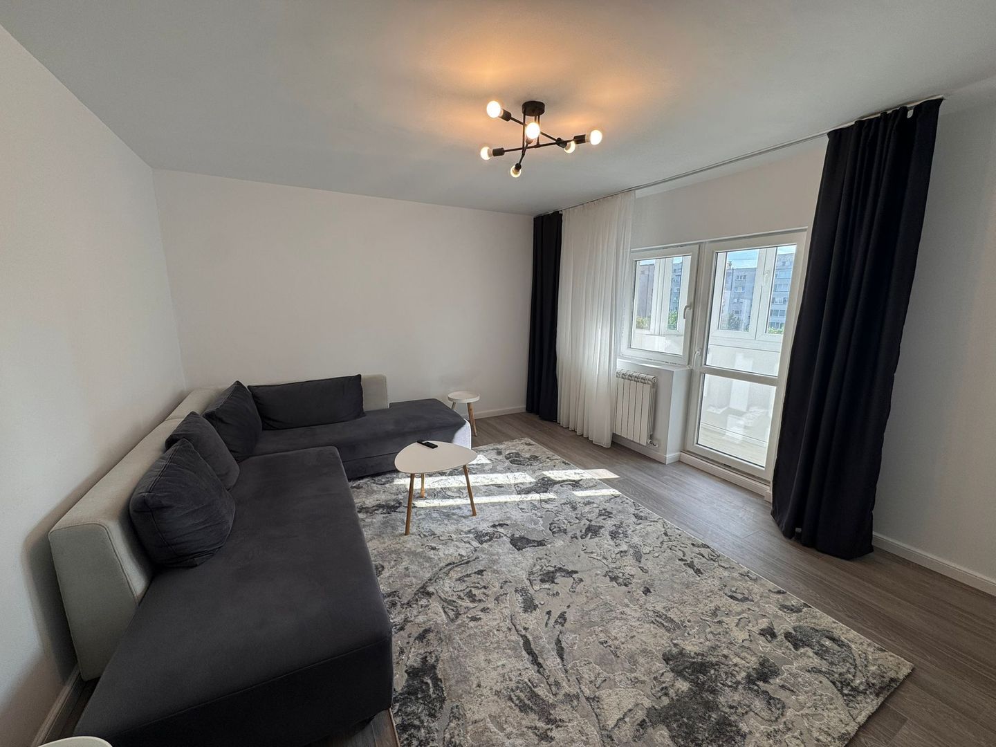 Sebastian 2 Camere 60 mp Renovat 5/8 - Poză 2