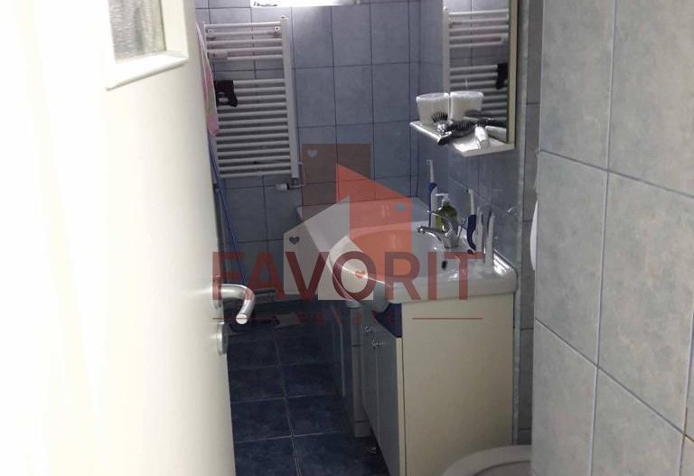 3 camere | recent renovat | zona excelenta | boxa la subsol | mobilat si utilat - Poză 16