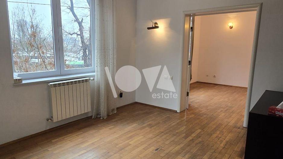 De închiriat: vilă interbelică - stradal - Berzei-190 mp utili - Curte - Poză 6