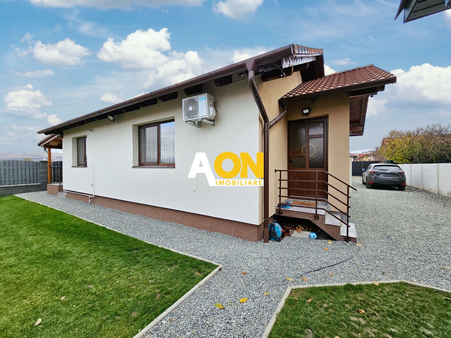Casa noua, 3 camere + mansarda, mobilata, utilata, 342 mp teren - Poză 6