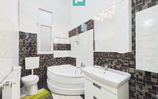 Apartament generos cu 3 camere – Zona Centrală - Poză 13