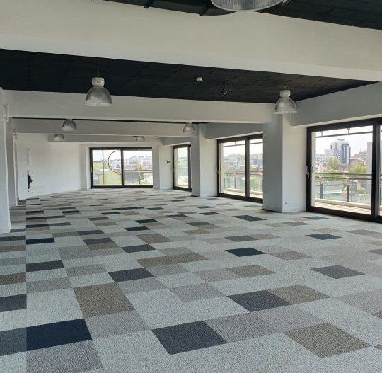 Spatiu office in cladire de birouri - Poză 8