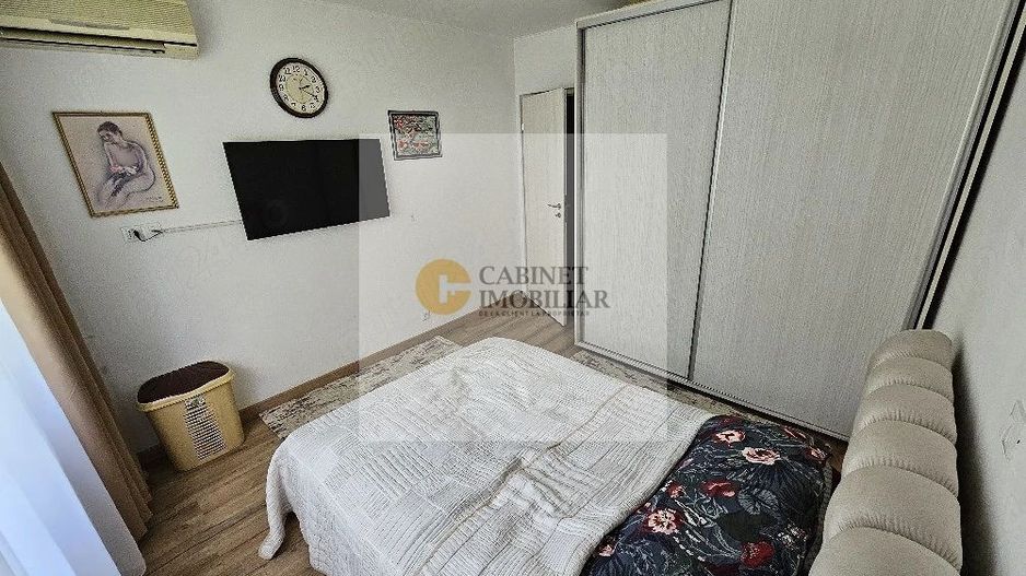 3 Camere - 60MP | Decomandat | 1/4 | Credit | Crangasi - Poză 1