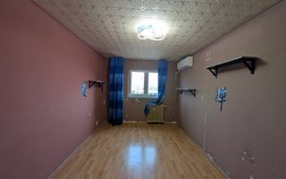 3 Camere Giulești, 60mp, Vedere Panoramică, Total de Renovat - Poză 5