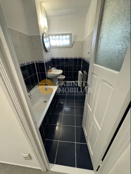 Apartament cu 2 Camere - Liber - Podu Ros Primaverii - Poză 5