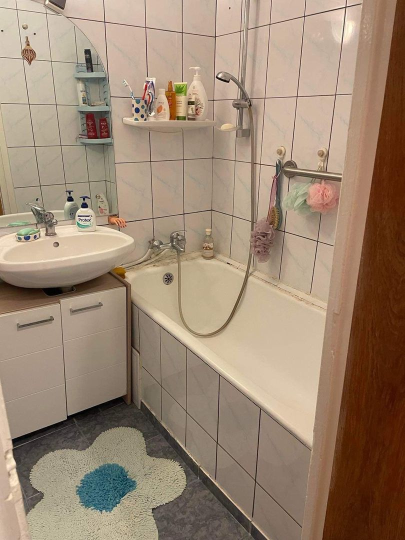 Brancoveanu 3 Camere,etaj 2,acte,liber,mutare imediata - Poză 4