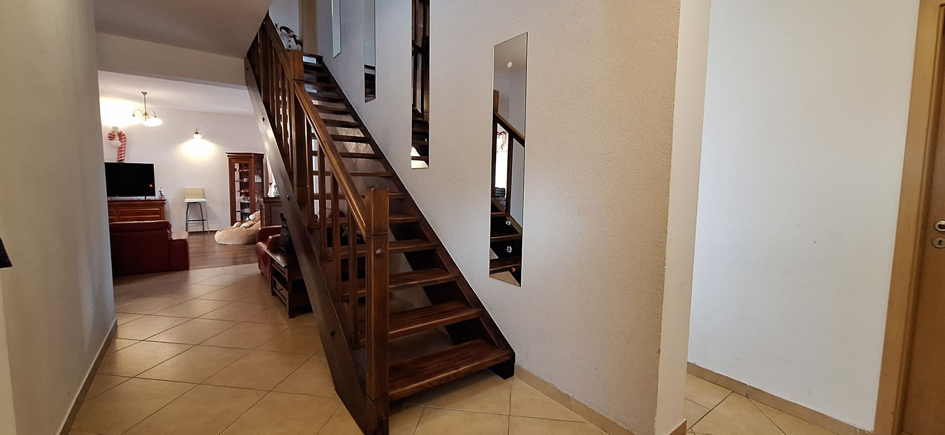 Casa individuala frumoasa si spatioasa in Giroc - Poză 26