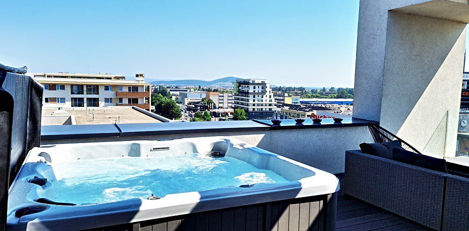 Penthouse cu terasa si jacuzzi in zona Coresi 2000 euro/luna - Poză 23