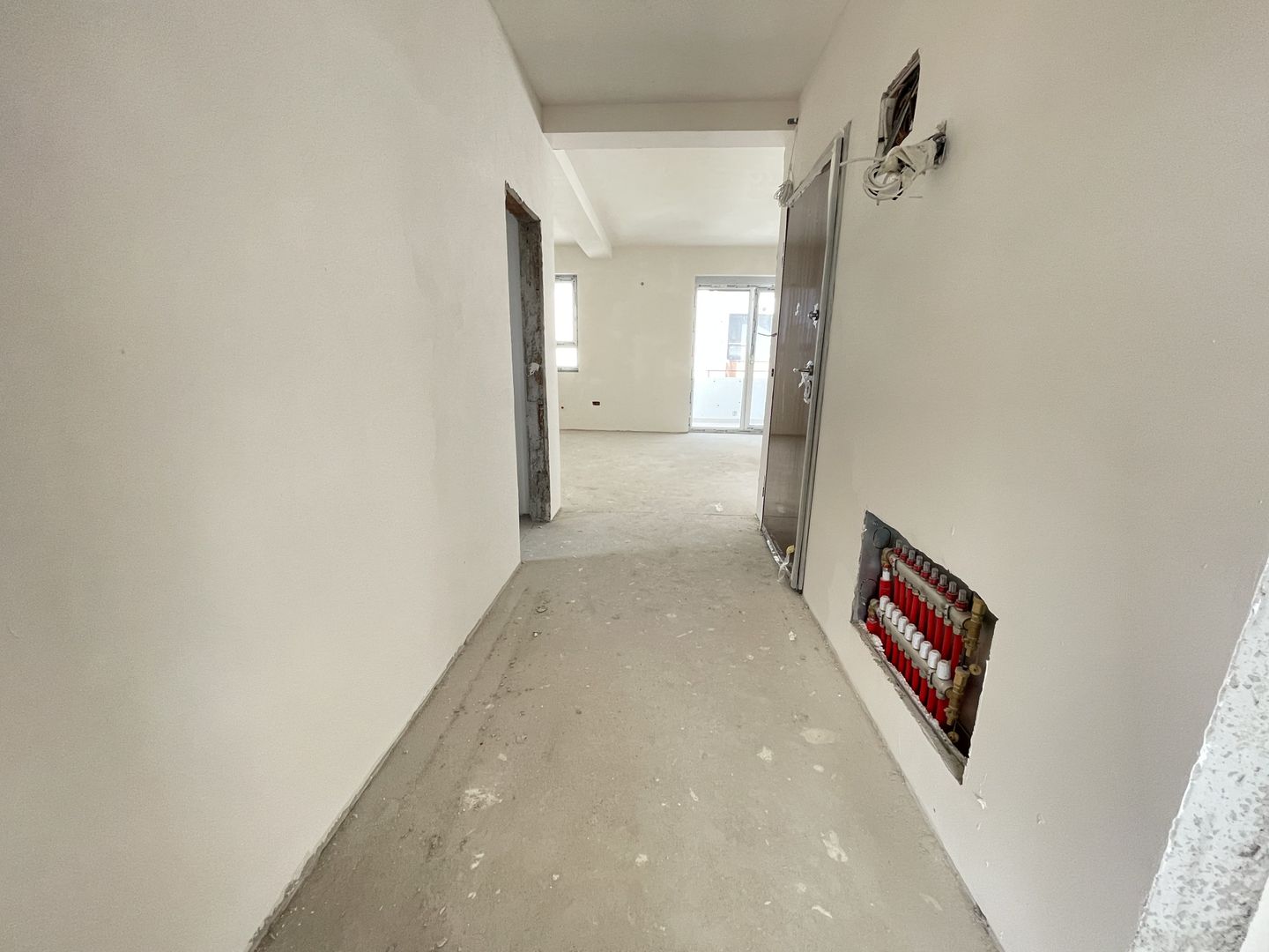 Apartament cu doua camere spatios in Dumbravita - Poză 3